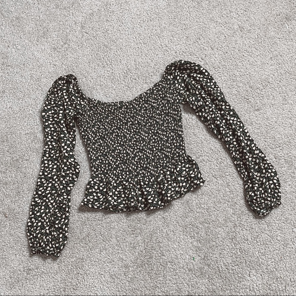 Hollister floral smocked long sleeve crop top